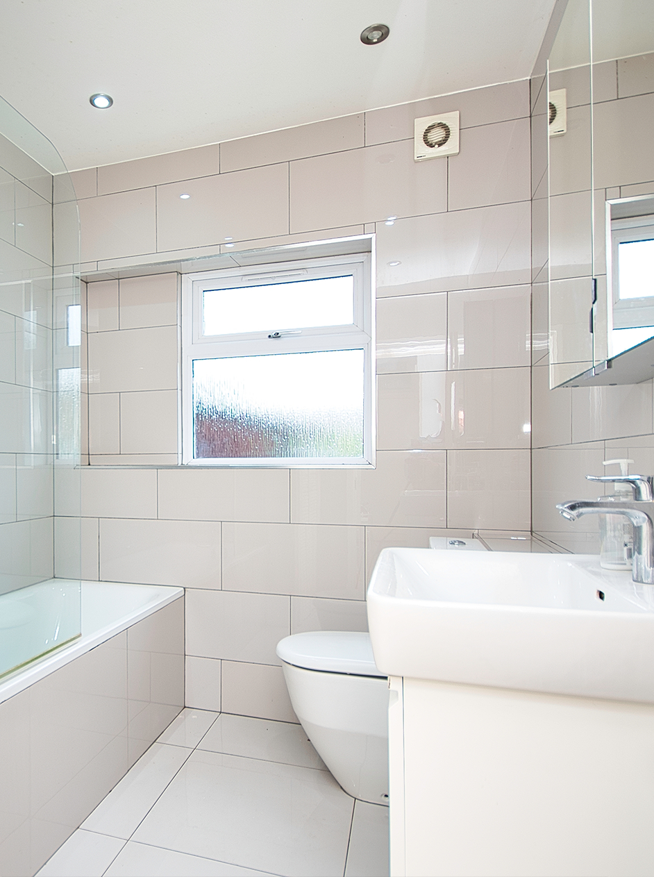 Standard 3 Piece Bathroom